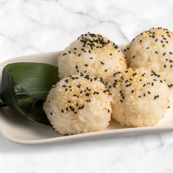 Steamed Rice Balls